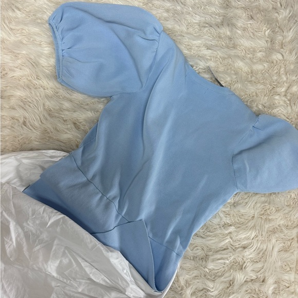 English Factory puff-sleeve Dress - Picture 6 of 9